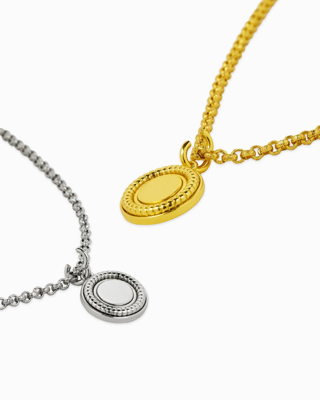 [18K] Austine Gold Medium Medallion Pendant Necklace
